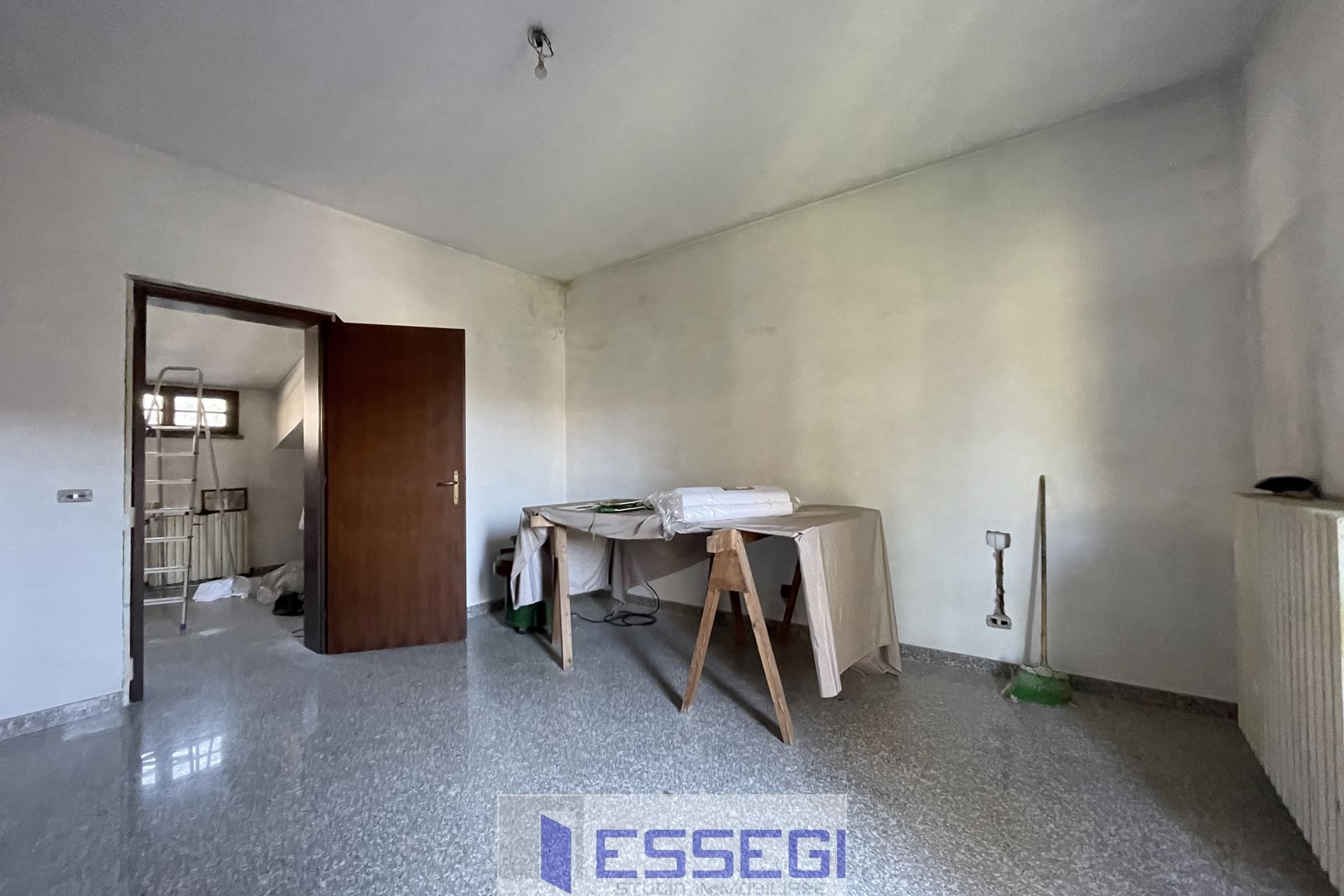 ERBA Casa indipendente bifamiliare